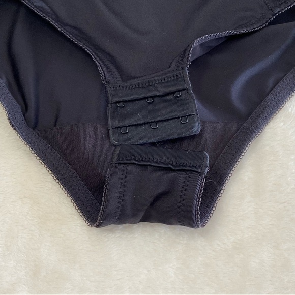 NWT MAIDENFORM / Women's Flexees Embellished Firm Control Bodysuit Size 36C - Picture 7 of 9